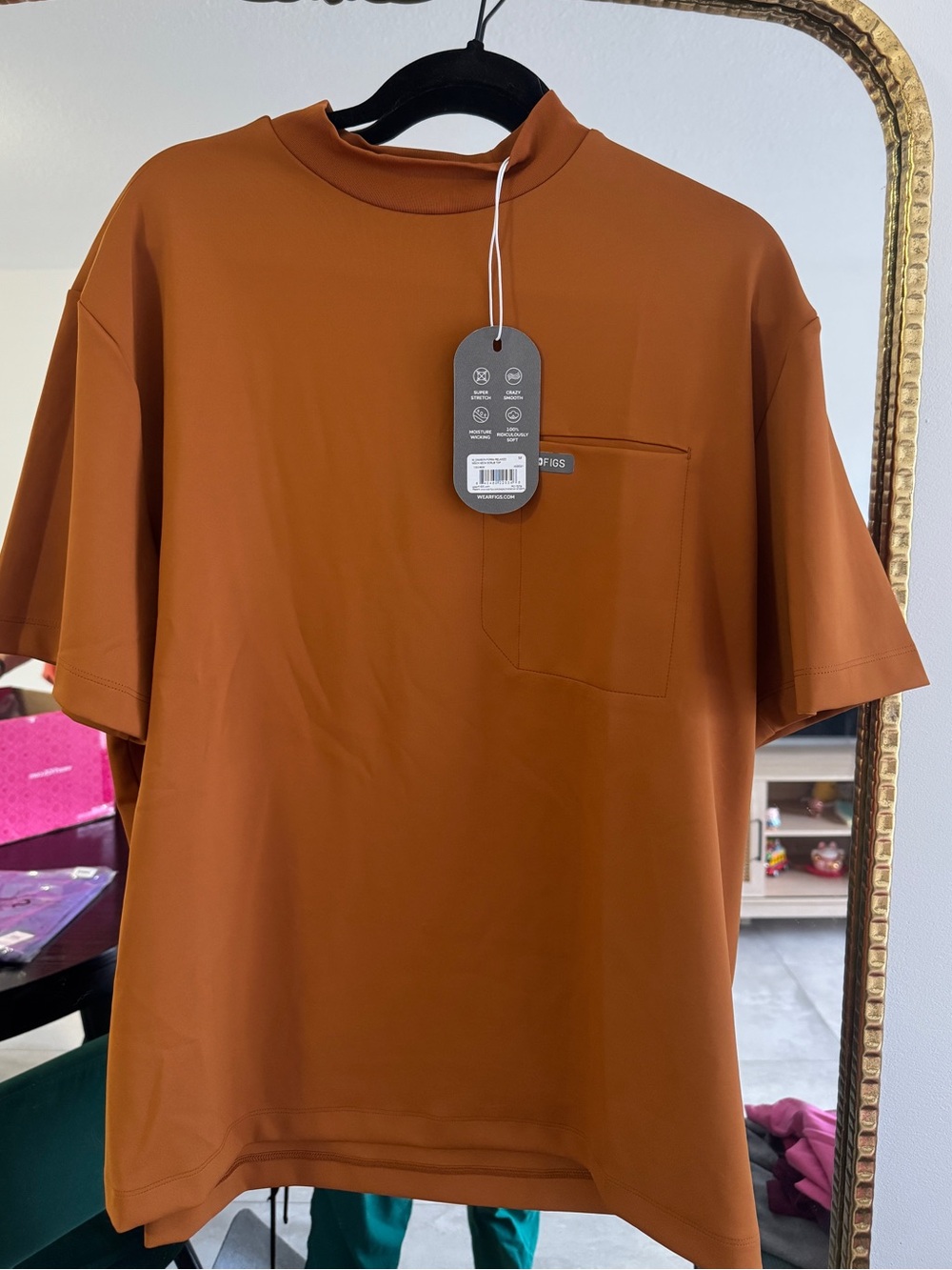 FIGS Men's Short-Sleeve Pocket Tee